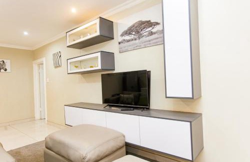 Greater Johannesburg Metropolitan Area House | The Hide on kilburn