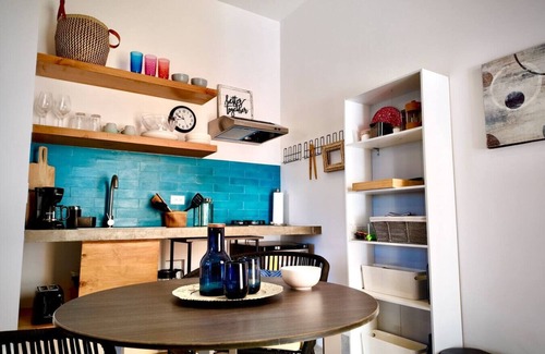 Vinorama House | The Hideaway Loft @ New Seaside Villa w/Infinity Pool, Heated Spa, Beach & Surf