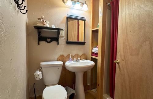 Mountain View Cabin | The Hilltop Cabins - Duplex