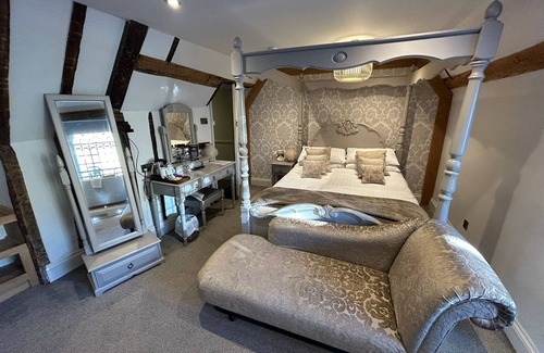 Wellingborough Hotel | The Hind Hotel