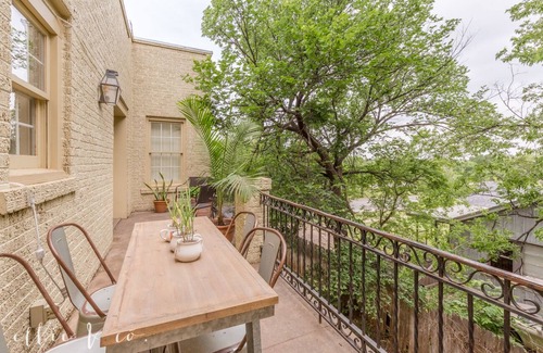 Sayles Blvd. Area House | The Historical- Stunning jewel in the middle of the city!