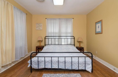 Georgetown House | The Hobbit House