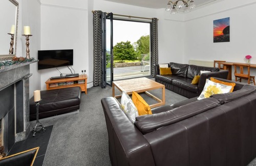 Llanbedrog Cottage | The Hollies
