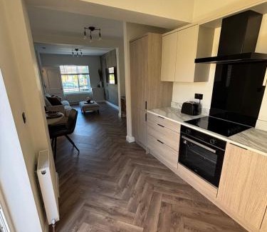Belfast House | The Hollow