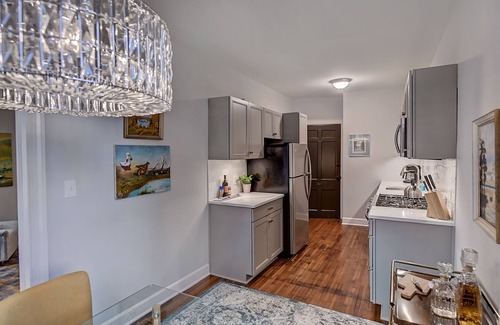 Charlotte Apartment | The Home Collection - Lamar Avenue