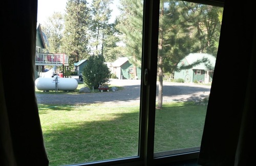 New Meadows Cabin | "The Homestead"- Cabin 7