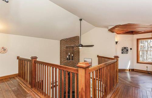 Hopkins House | The Hopkins Hideaway - 40 Acres with trails, Arcades, Hot Tub, Fire Pit