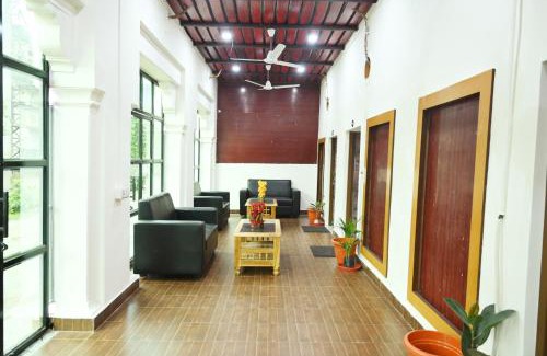 Varanasi Hotel | The Hotel Ambassador Inn