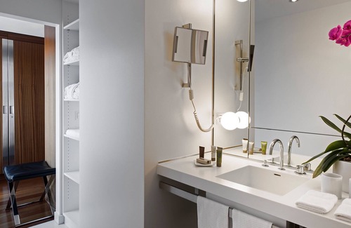 Lucerne Hotel | The Hotel Luzern, Autograph Collection