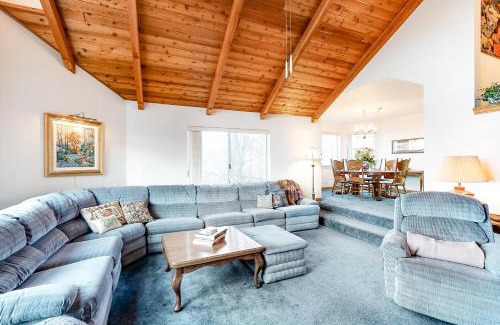 Lake Arrowhead House | The House Of Light and Sky