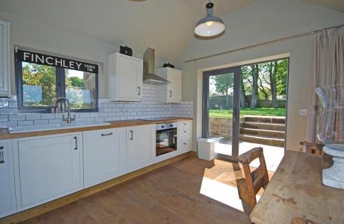 Lesbury House | The Huffy House