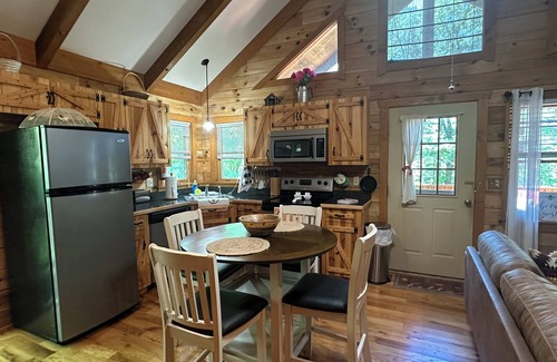 Stanardsville Cabin | The Humble Bee Cabin