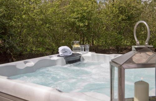 Ashbourne House | The Hut