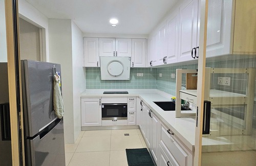 Bonifacio Global City Apartment | The Infinity