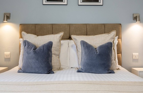 Redruth Hotel | The Inn For All Seasons
