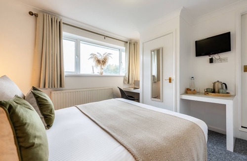 Redruth Hotel | The Inn For All Seasons