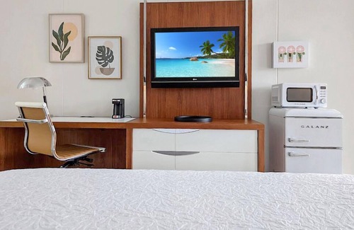 Chincoteague Hotel | The Inn on Main
