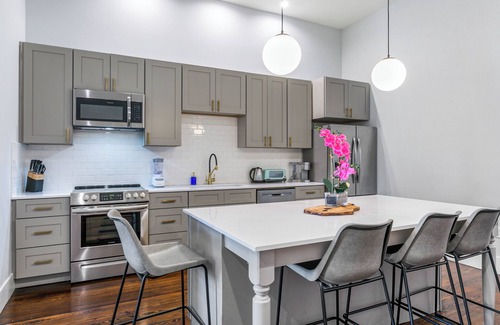 New Orleans Apartment | The Irish House