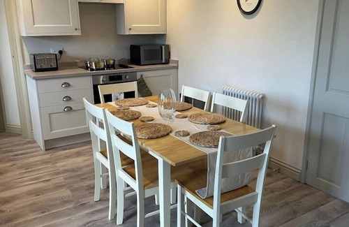 Stockbridge Other | The Jockey's Lodge @ Danebury