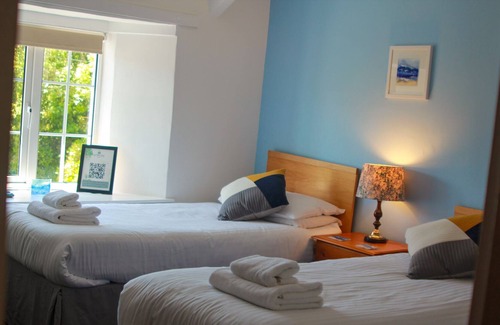 Pelynt Bed & Breakfast | The Jubilee Inn