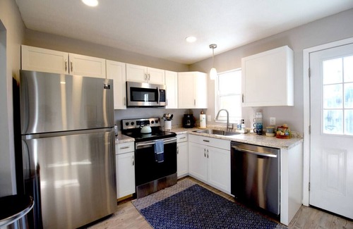 Phoenix Hill House | The Julep House NuLu ~ Gorgeous 3 BR Prime Spot