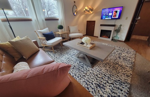 Rochester Apartment | The June /A one bedroom basement apartment, 3 mi to Mayo Clinic
