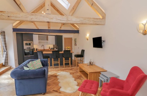 Shobdon Other | THE KEEPERS LODGE, romantic, character holiday cottage in Hartlebury