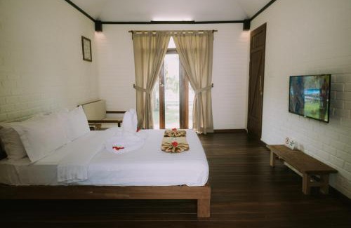 Bintan Hotel | The Kelong Trikora Resort