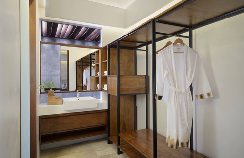 Berawa Bed & Breakfast | The Kemilau Hotel & Villa Canggu