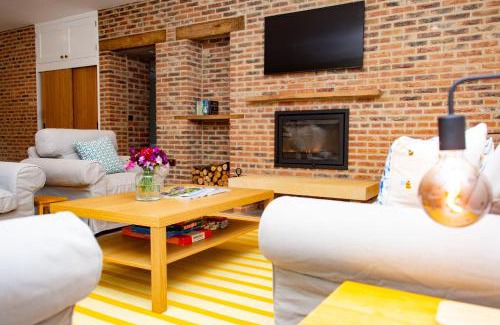 Hexham House | The Kennels