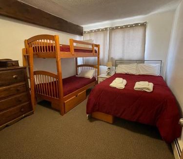 Killington Ski Chalet | The Killington Chalet 2-Hot Tubs, Sauna, 24 Pair Boot and glove Dryer
