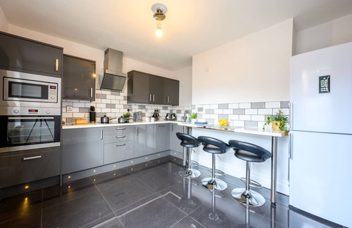 Barry Apartment | The Knap by Tŷ SA - Waterfront Views