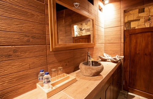 Sigar Penjalin Hotel | The Kori Sire