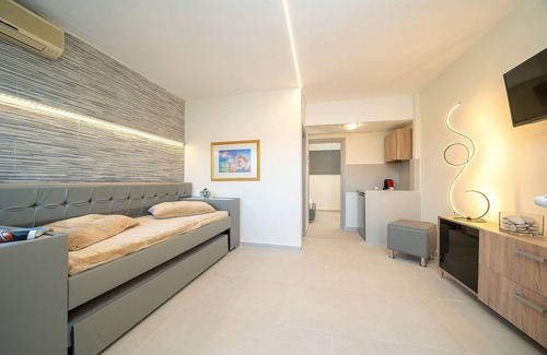 Lassi Hotel | The L Suites & Apartments