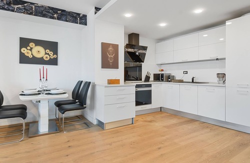Baneasa Apartment | The Lair