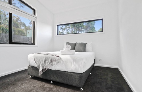 Merimbula Cabin | The Lake House: Merimbula