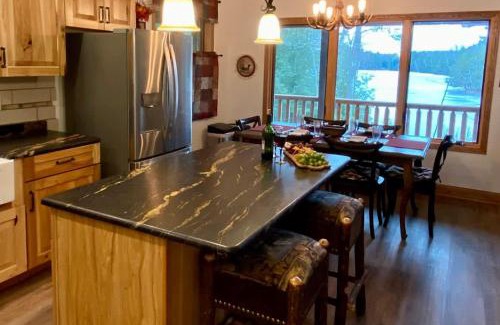 Hazelhurst House | The Lake House - New Home on Lower Kaubinshine Lk