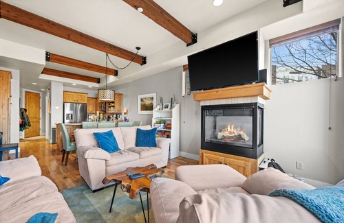 South Snyderville Basin House | The Lakehouse - upgraded Park City UT retreat.