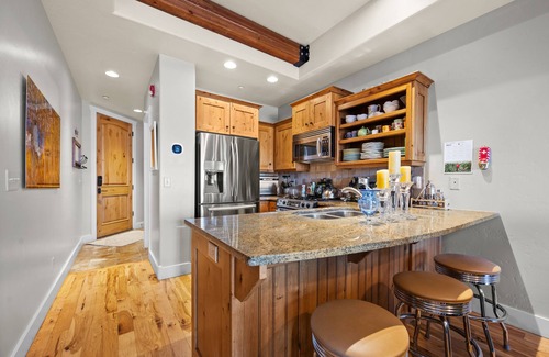 South Snyderville Basin House | The Lakehouse - upgraded Park City UT retreat.