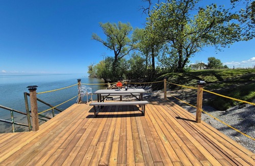 Lincoln House | The Lakenhouse (Private Long Dock & Boat Ramp)