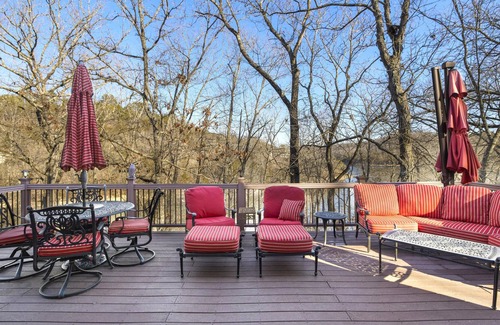 Sylvan Shores House | The Lakeview Retreat - Lake Access!