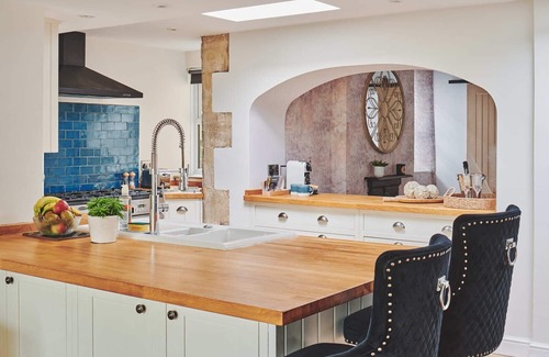 Bourton Bed & Breakfast | The Lansdowne