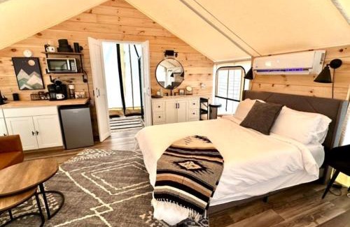 Cadiz Other | The Laredo, Luxury Safari Tent