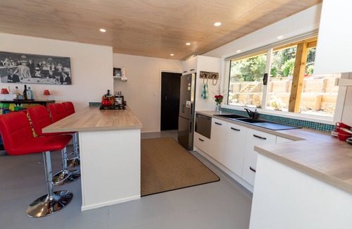 Tryphena House | The Lazy Fish, Great Barrier Island