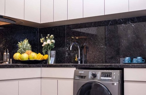 Freetown House | The Lead Hotel- family suite
