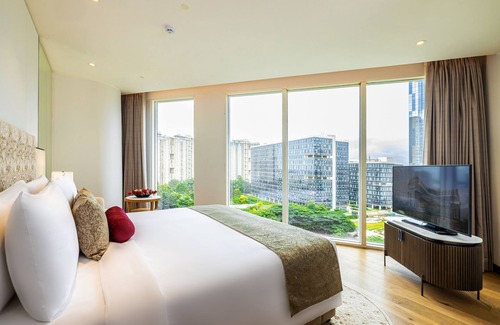 Bengaluru Hotel | The Leela Bhartiya City Bengaluru