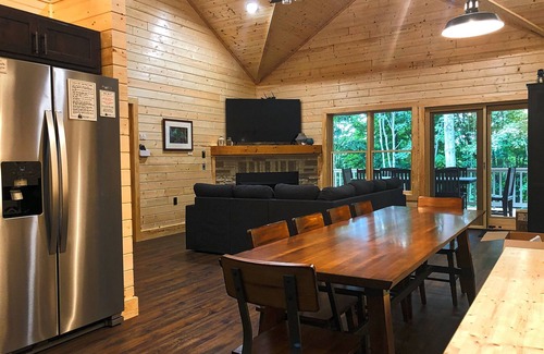 Logan Cabin | The Legacy - Hot tub, fire pit, game room & private playground