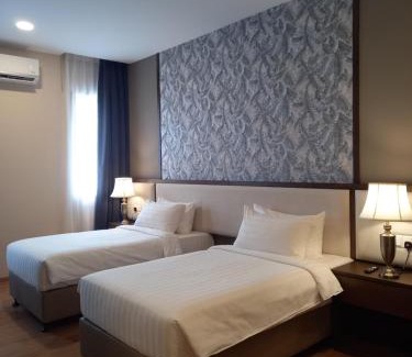 Downtown George Town Hotel | The Leith