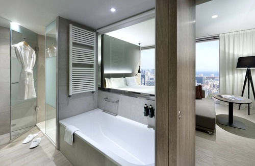 Poblenou Hotel | The Level At Melia Barcelona Sky