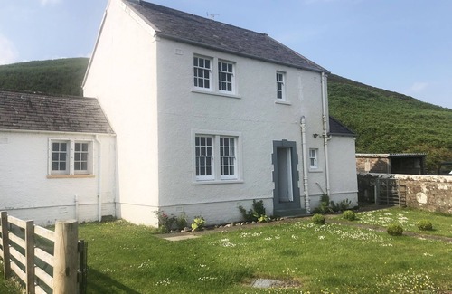 Campbeltown House | The Lighthouse Cottage - unique, spacious house with stunning seaviews